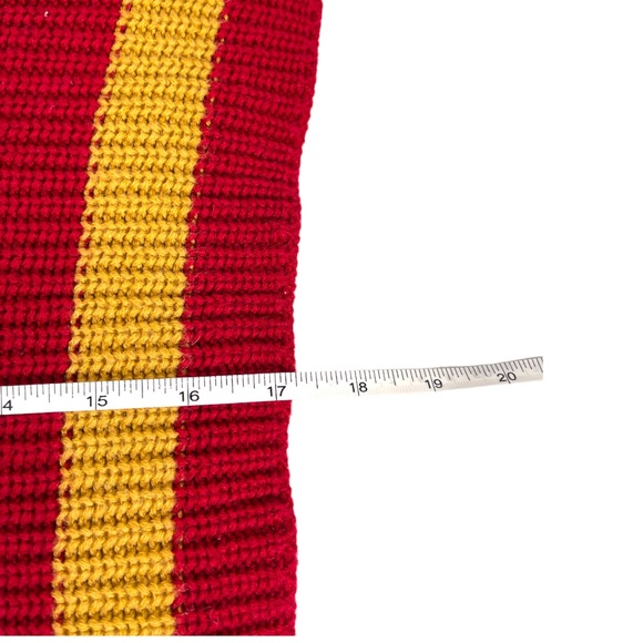 Harry Potter womens size large Gryffindor house crew neck cropped sweater - Picture 6 of 6